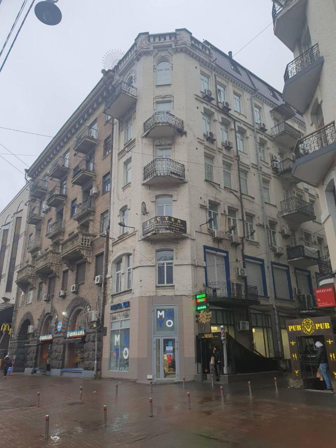 Хостел На Льва Толстого Kyjev Exteriér fotografie